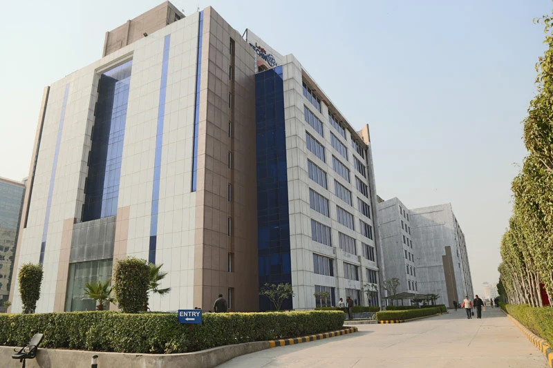 logix technova sector 132 noida